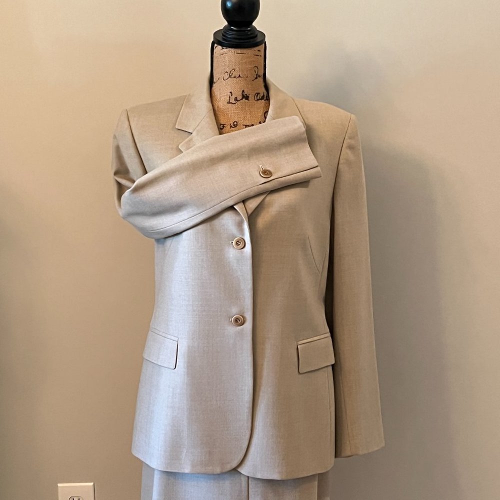 Burberry Wool Suit. Jacket and Skirt